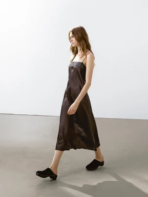 Luźna Sukienka Średniej Długości Z Koronką - Czekoladowy - - Massimo Dutti - Kobieta