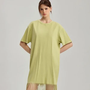 Luźna sukienka t-shirtowa z frędzlami zielona House