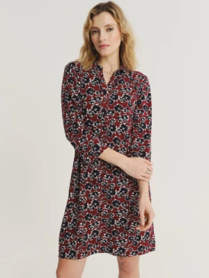 Luźna sukienka z nadrukiem w drobne kwiaty Greenpoint
