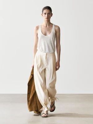 Luźne Spodnie O Kroju Barrel Fit - Surowy - - Massimo Dutti - Kobieta