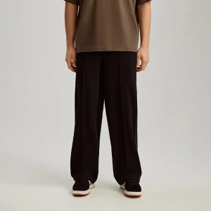 Luźne spodnie z ozdobnymi paskami po bokach czarne House