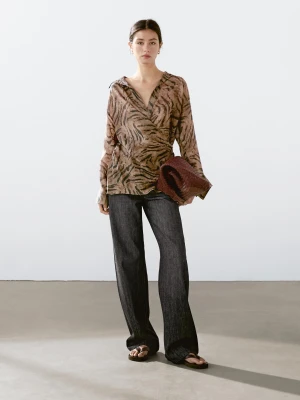 Luźne Żakardowe Kimono Z Biżuteryjnym Guzikiem - Czekoladowy - - Massimo Dutti - Kobieta