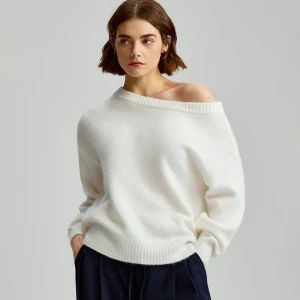 Zdjęcie produktu Luźny sweter open shoulder z wełną kremowy House