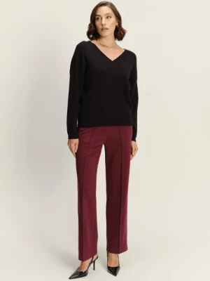 Luźny wiskozowy sweter z dekoltem w v Greenpoint