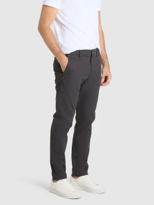 MAC Spodnie chino "Lenny" w kolorze granatowym rozmiar: W33 / L34