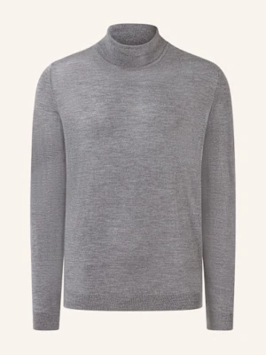 Maerz Muenchen Golf grau