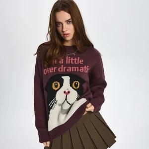 Mahoniowy sweter z żakardowym motywem kota House