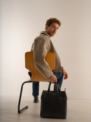 maison héritage PARIS Skórzana torebka "Ethan" w kolorze czarnym - 31 x 32 x 8 cm rozmiar: onesize