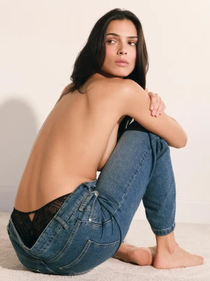 Majtki z koronki i mikrofibry Etam