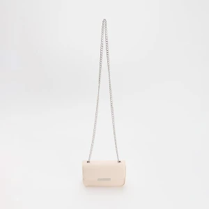 Mała torebka na łańcuszku kremowa House