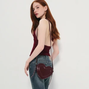 Mała torebka w kształcie serca ze sztucznej skóry bordowa House