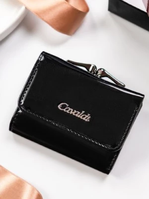 Mały lakierowany portfel damski czarny z ochroną RFID Protect - Cavaldi 4U Cavaldi