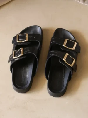 Manebi klapki skórzane Traveler Nordic Sandals damskie kolor czarny M 2.2 RT
