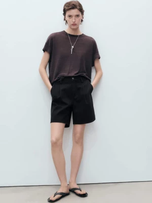 MANGO - Bermudy denimowe z średnim stanem i zakładkami black denim - - Kobieta