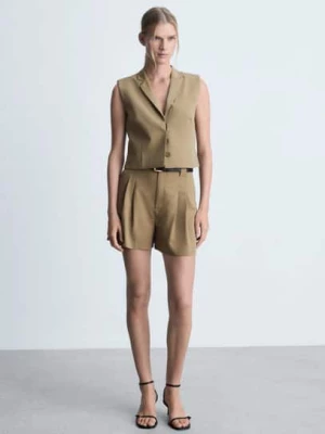 MANGO - Bermudy od garnituru z zakładkami khaki - - Kobieta