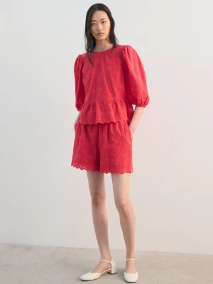 MANGO - Bluzka z kwiatowym haftem truskawkowy - - Kobieta