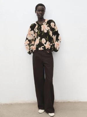 MANGO - Bluzka z półprzezroczystej tkaniny w kwiaty czarny - - Kobieta