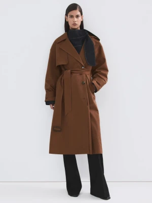 MANGO - Długi trencz dwurzędowy brązowy - - Kobieta