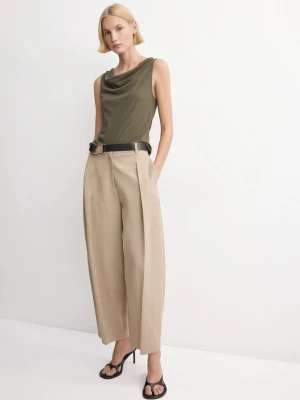 MANGO - Dopasowany top z drapowanym dekoltem khaki - - Kobieta