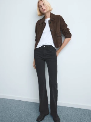 Dżinsy Fiona flare ze średnim stanem black denim - Kobieta - - MANGO