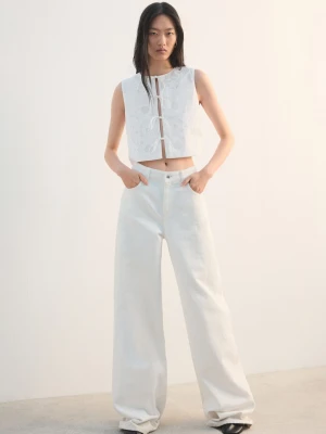 MANGO - Haftowana kamizelka z wiązaniem biały - - Kobieta