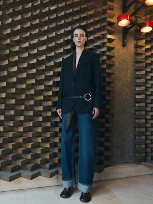 Jeansy balloon z podwiniętym dołem ciemnoniebieski - Kobieta - - MANGO