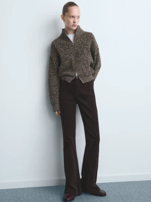 Jeansy flare z weluru czekoladowy - Kobieta - - MANGO