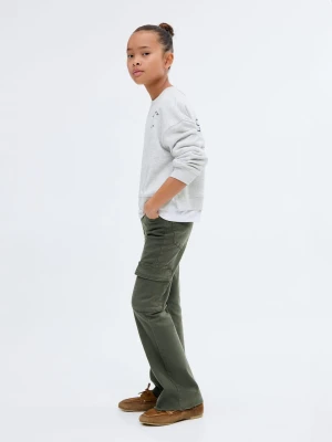 MANGO KIDS - Dżinsy flare cargo ciemnozielony - - Dzieci