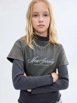 Zdjęcie produktu MANGO KIDS - Koszulka ze wzorem i krótkimi rękawami antracytowy - lata - Dzieci