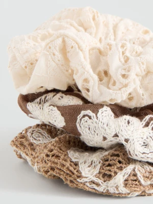 MANGO KIDS - Zestaw 3 haftowanych gumek do włosów piaskowy - Rozmiar uniwersalny - Dzieci