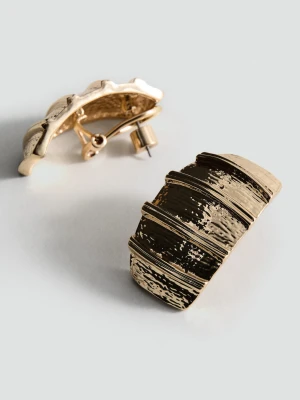 Kolczyki z teksturą z wypukłościami złoty - Kobieta - Rozmiar uniwersalny - MANGO