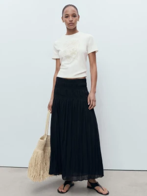 MANGO - Koszulka z bawełny z haftem kwiatowym złamana biel - - Kobieta