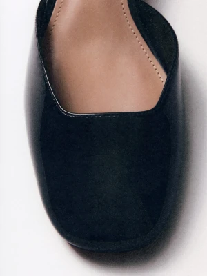 MANGO - Lakierowane buty na obcasie czarny - - Kobieta