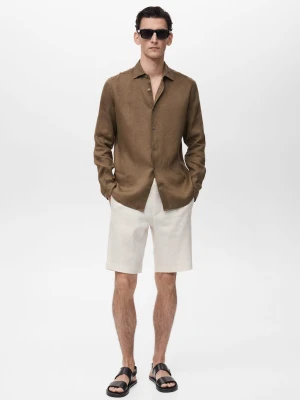 MANGO MAN - Bermudy slim fit z 100% lnu złamana biel - - Mężczyzna