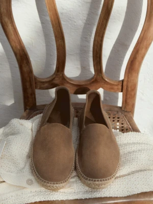 MANGO MAN - Espadryle z dwoiny na jutowej podeszwie średni brązowy - - Mężczyzna