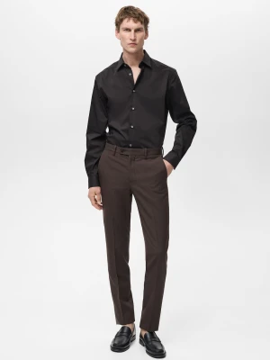 MANGO MAN - Koszula regular fit z bawełny ze stretchem czarny - - Mężczyzna