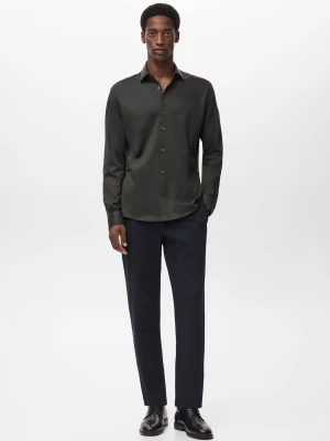 MANGO MAN - Koszula z materiału comfort stretch non iron ciemnozielony - - Mężczyzna
