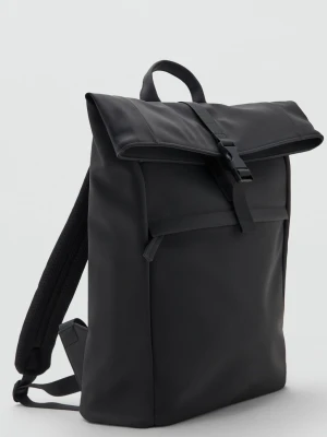 MANGO MAN - Woskowany plecak z zapięciem na klapę czarny - Rozmiar uniwersalny - Mężczyzna