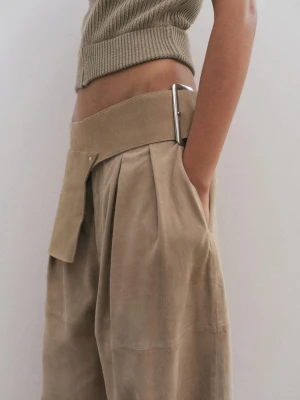 MANGO - Pasek skórzany o zamszowym wykończeniu piaskowy - - Kobieta