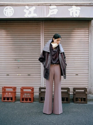 Płaszcz oversize ze skóry z kołnierzem kominowym burgund - Kobieta - - MANGO