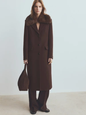 Płaszcz wełniany z futrzanym kołnierzem czekoladowy - Kobieta - - MANGO