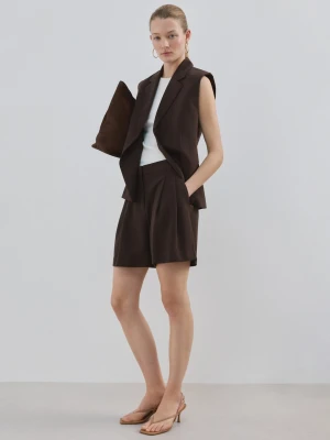 MANGO - Proste bermudy ze średnim stanem brązowy - - Kobieta