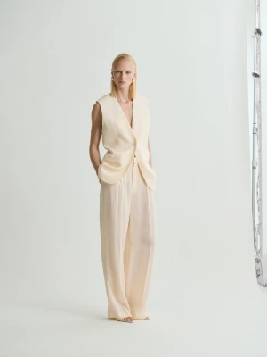 Proste lejące spodnie garniturowe waniliowy - Kobieta - - MANGO