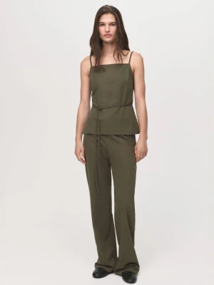 MANGO - Proste spodnie z elastycznym pasem khaki - - Kobieta