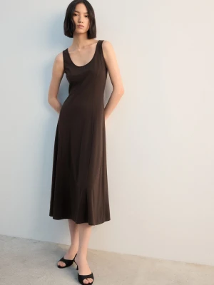 MANGO - Rozkloszowana sukienka midi brązowy - - Kobieta