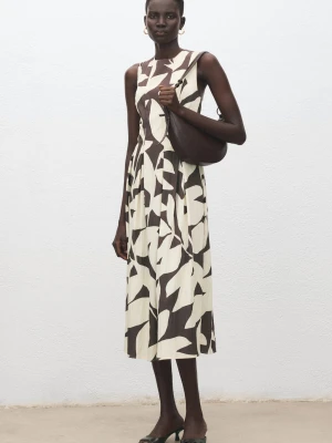 MANGO - Rozkloszowana sukienka z nadrukiem w kwiaty beżowy - - Kobieta