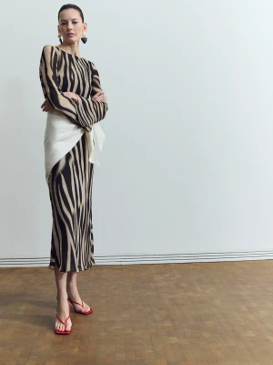 Rozkloszowana sukienka ze zwierzęcym wzorem czarny - Kobieta - - MANGO