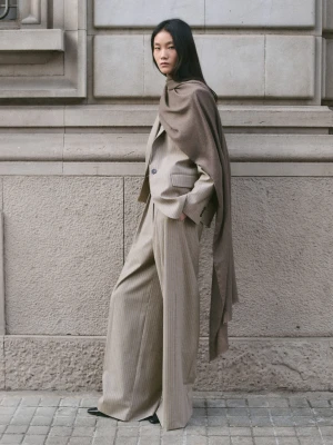 MANGO - Spodnie garniturowe z mieszanki wełny średni brązowy - - Kobieta