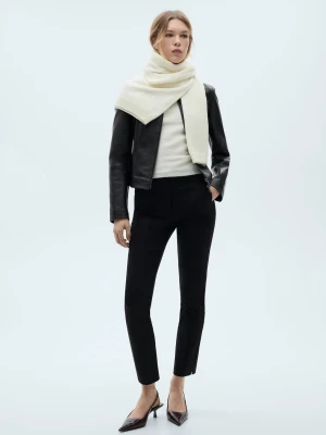 MANGO - Spodnie skinny crop czarny - - Kobieta