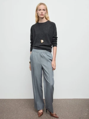 MANGO - Spodnie z szerokimi nogawkami i elastycznym pasem szary - - Kobieta